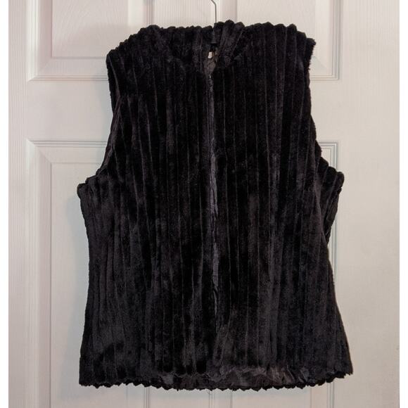 Carmin Black Soft Sleeveless Vest Hoodie Jacket M - Picture 1 of 12